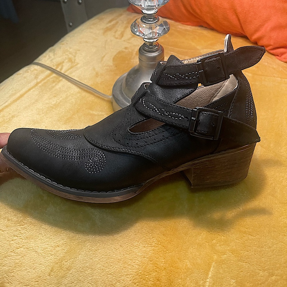 Roper Willa Black Faux Leather ankle bootie.